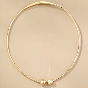 CRYSTAL OPEN COLLAR NECKLACE NWOT